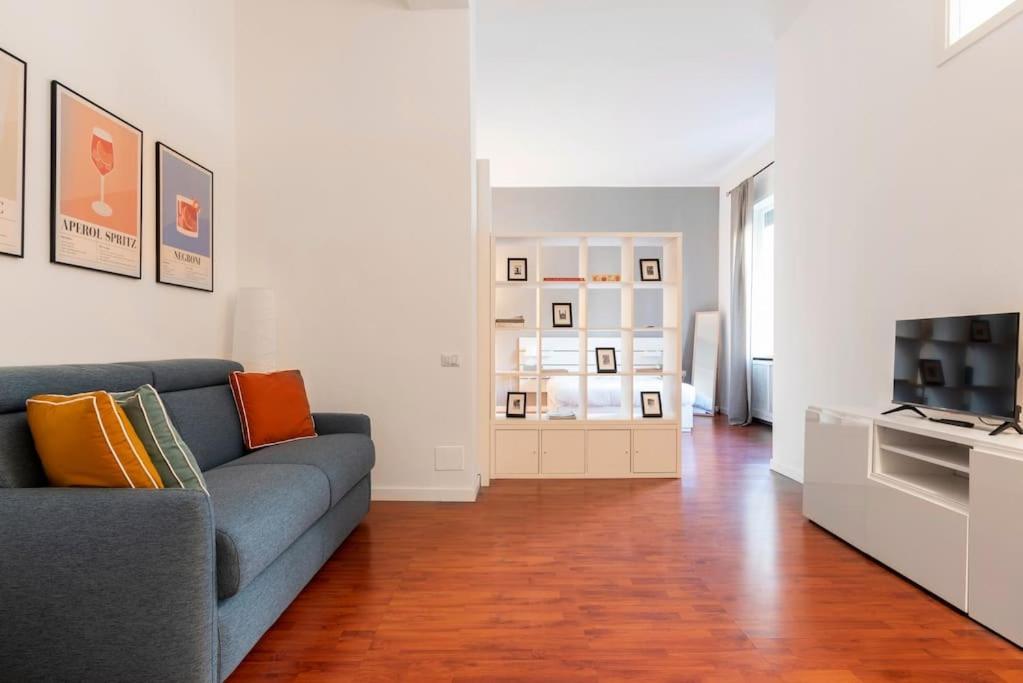 Appartamento Loft In Zona Buonarroti Milano